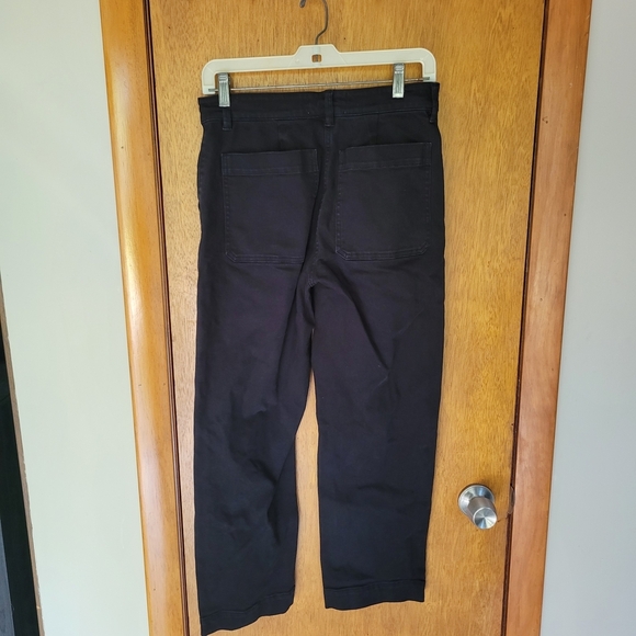 Everlane High Rise Slim Crop Pants 4 | Minimalist Winter Capsule • Black Ankle - Picture 2 of 5